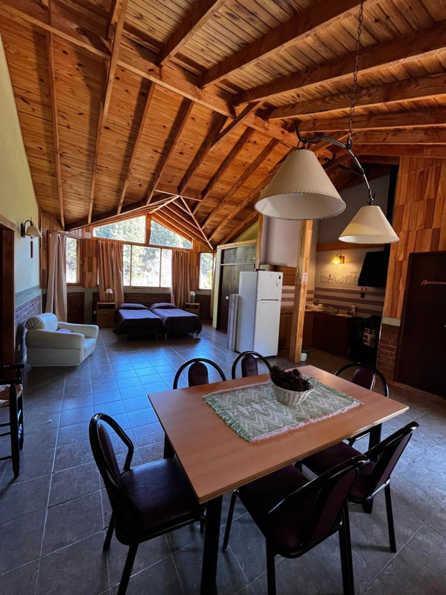 וילה מליקינה Rio Mel Lodge מראה חיצוני תמונה